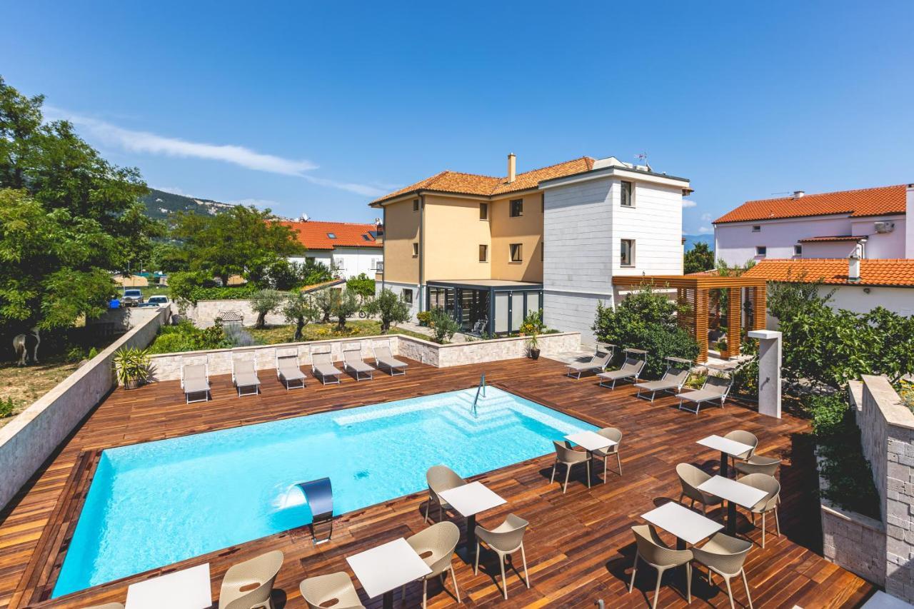 Vila Iris Baska Exterior foto